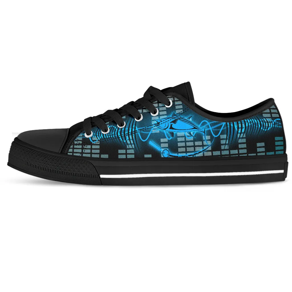 Fishing Women's Low Top Shoes